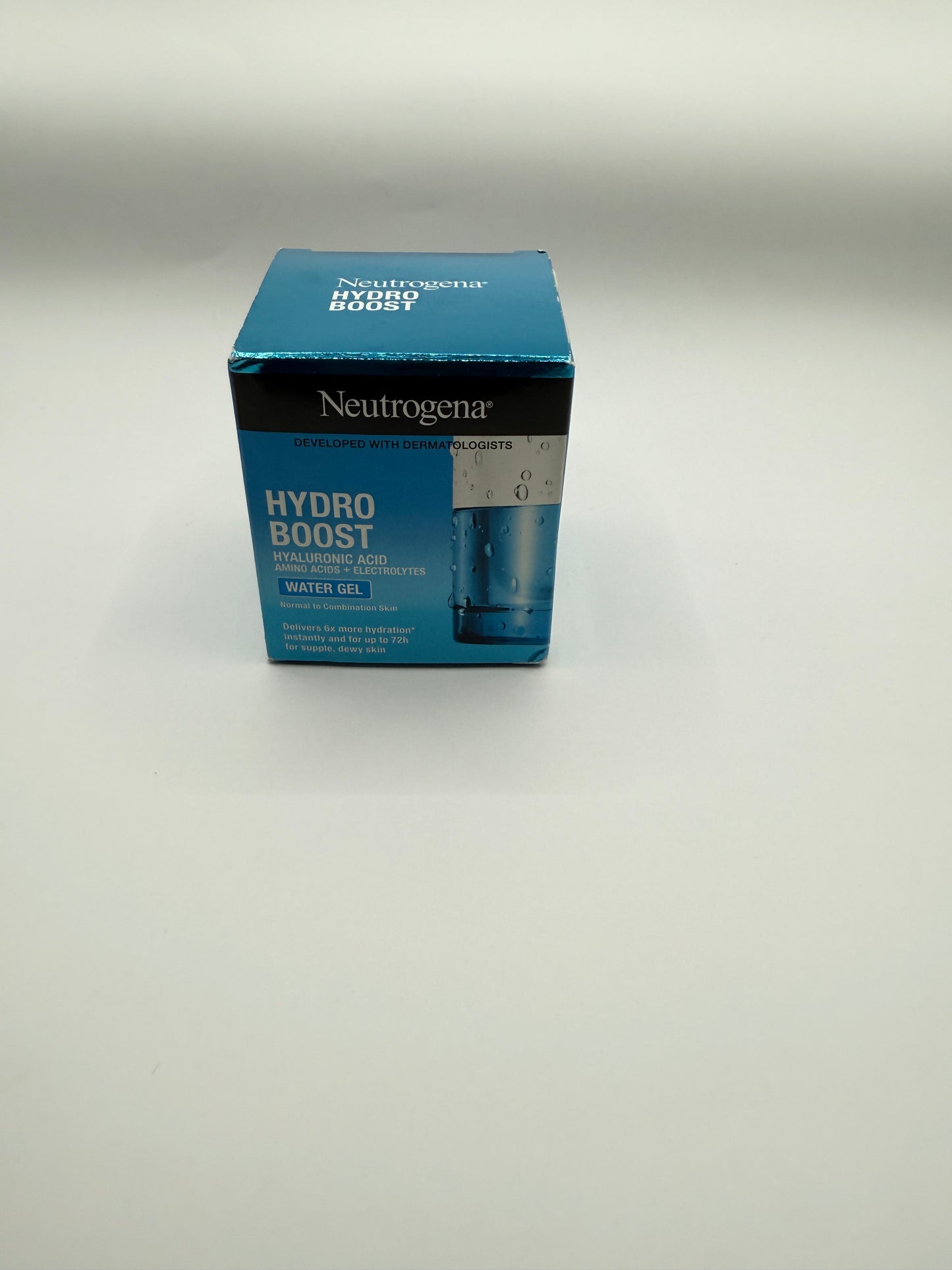 Neutrogena Hydro Boost Water Gel, 24 Hr Hydration for Normal/Oily Skin, Signature Fragrance, Face Moisturizer with Hyaluronic Acid, Skin Care for Juicy, Deeply Hydrated Skin, 1.7 oz